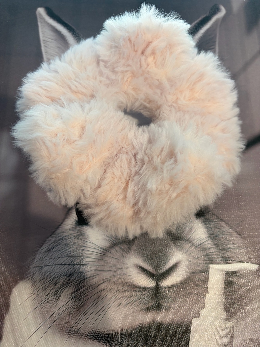 Buy Now-ONE Scrunchie with the fur - Picture 3 of 11